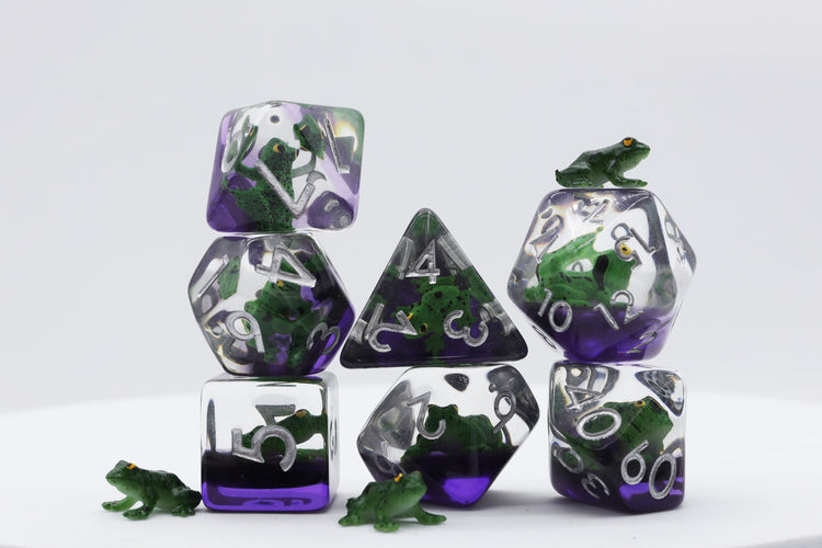 Foam Brain Games Dice Set: Green Poison Frog (7)
